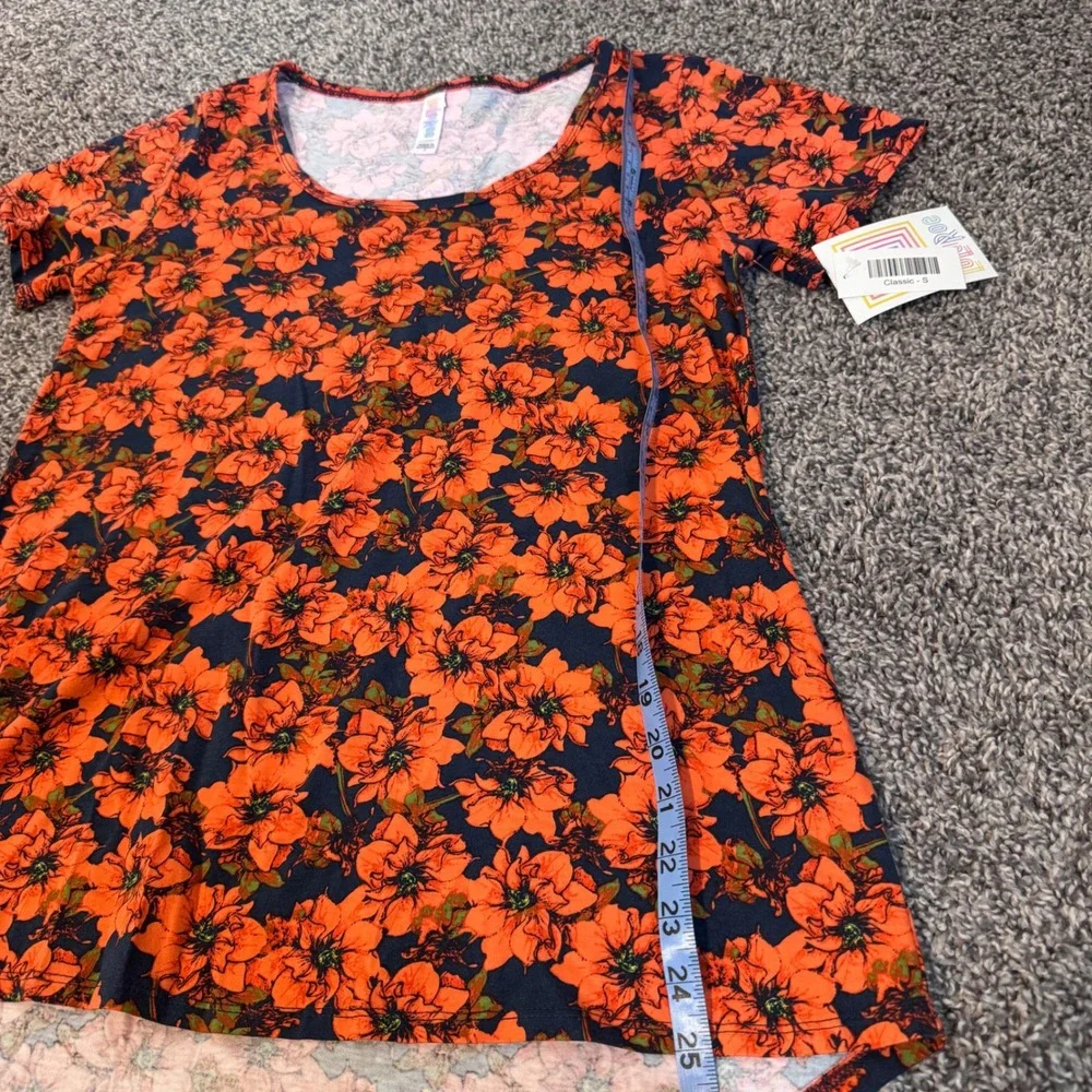 NWT LuLaRoe Classic‎ Tee T-Shirt Women's Size Small Modal & Cotton Blend Floral